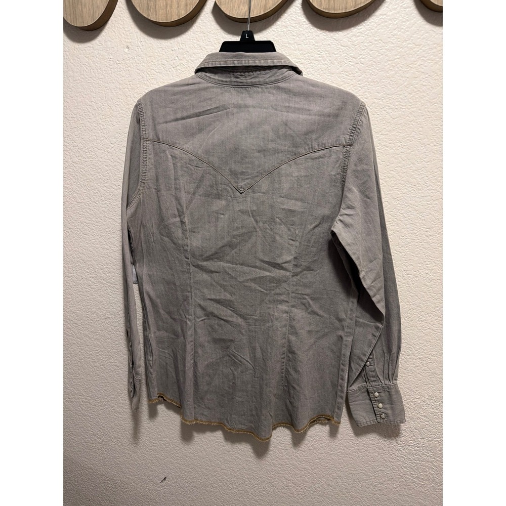 Wrangler Size M Button Down - Picture 3 of 3